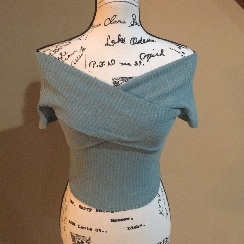 SALE⭐️⭐️ Women’s Wrap Knit Top - Picture 4 of 5